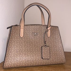 Guess Bag✨🌸💕